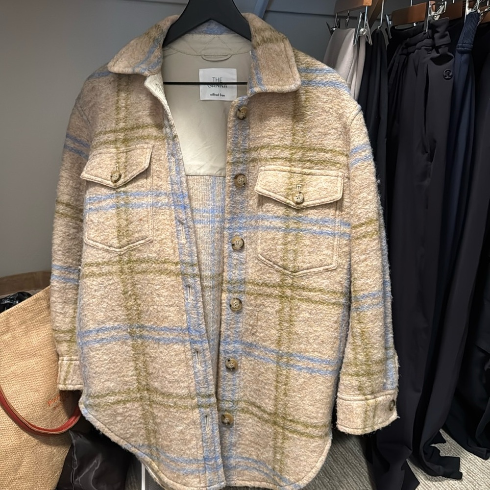 Aritzia The Ganna shirt jacket